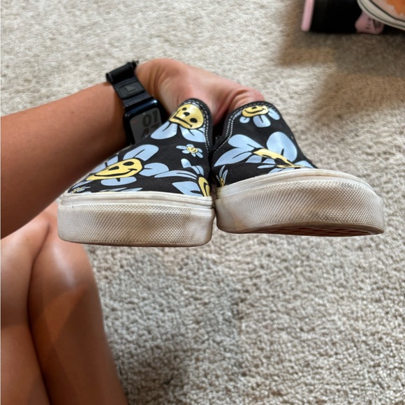 Flower smile vans - Picture 4 of 6